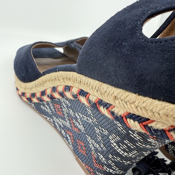 NEW‎ CABI ISLA SUEDE WEDGE ESPADRILLE AZTEC WOMEN 10 Ankle Tassel Nautical 6001 - Picture 9 of 16